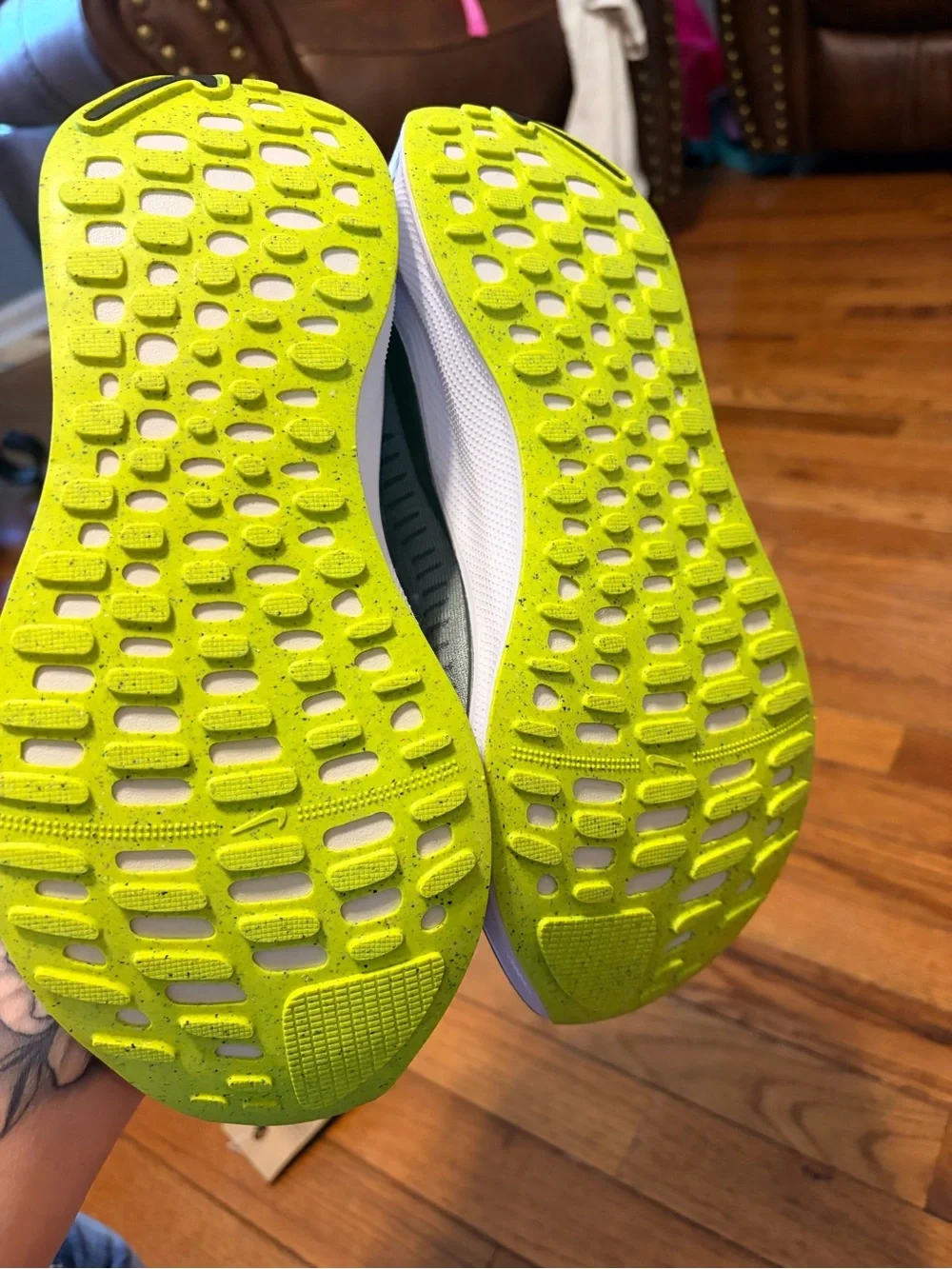 Nike kids React Infinity Run 4 Light Grey with Neon Yellow Accents